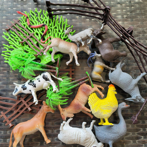 Plastic Animal Set With Fences