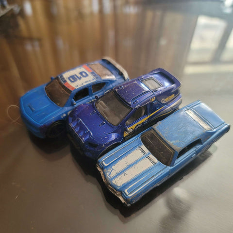 set of 3 (scratches on body)