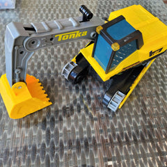 Tonka Digger with sound effects - Toy Chest Pakistan