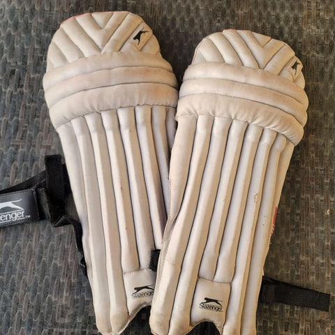 Slazenger cricket pads, ages 8 plus