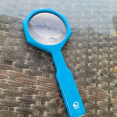 Magnifying glass, blue - Toy Chest Pakistan