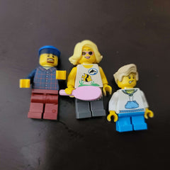 Lego figures set of 3 family - Toy Chest Pakistan