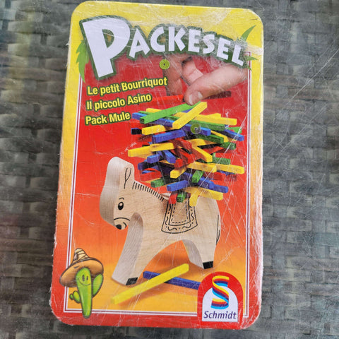 Packesel, stacking game
