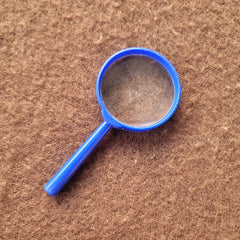 Magnifying glasss