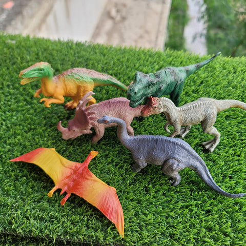 set of 6 dinos