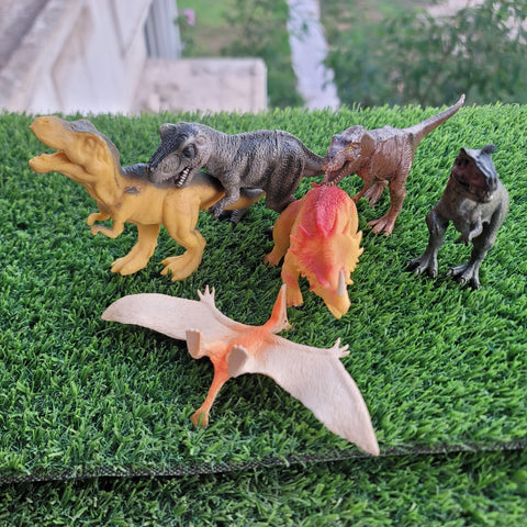 set of 6 dinosaurs