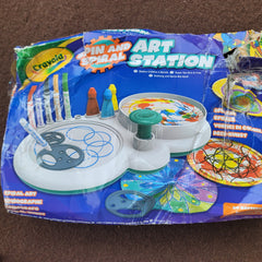 crayola art station- box worn