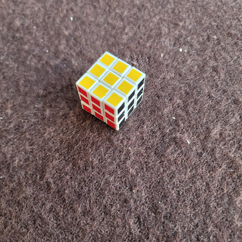 Mini rubiks cube