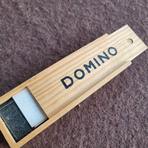 wooden dominoes kit