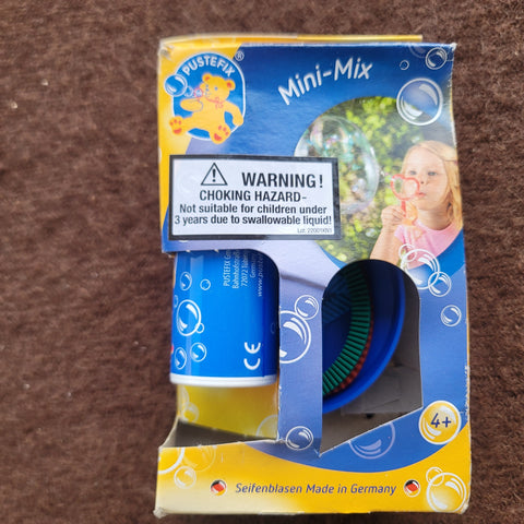 Mini Mix bubble solution and wands