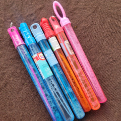 Giant Bubble Wands (colours vary) - Toy Chest Pakistan
