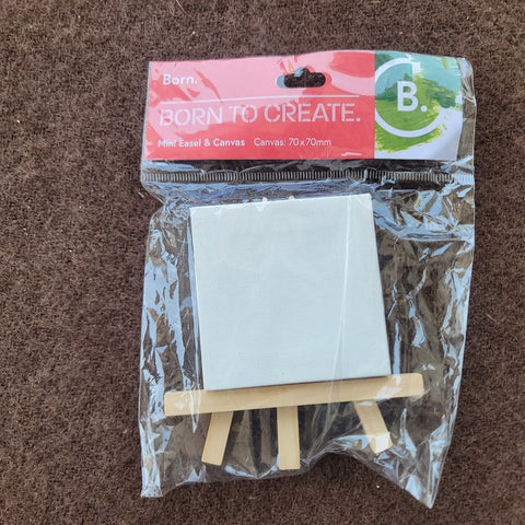mini canvas with easle