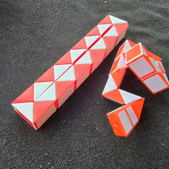 red-snake-toy-chest-pakistan-35832478