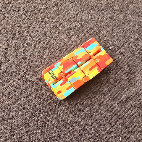 Fidget Toy Infinity Cube – Multi Colour