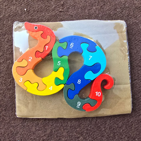 Sequencing puzzle snake