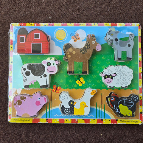 Melissa and doug, inset farm