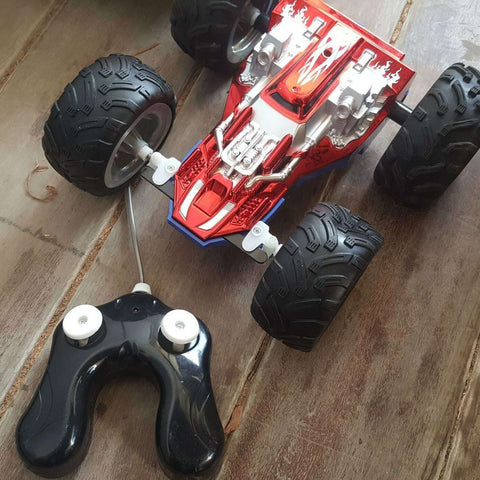 RC _ red/blue car