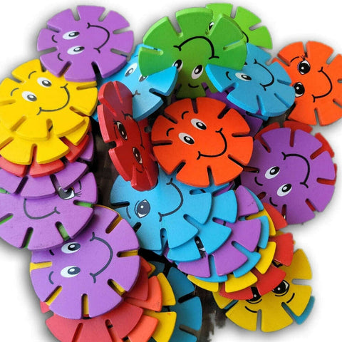 Wooden disc construction set for preschoolers