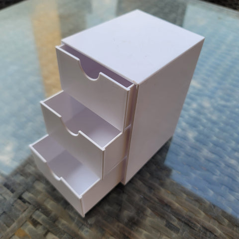 Organizer, 6 inches tall