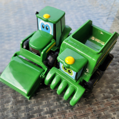 Tractor and digger set
