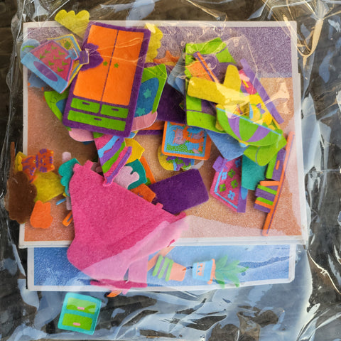 4 felt board and pieces