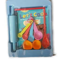Let's cook! Book with starting utensils - Toy Chest Pakistan