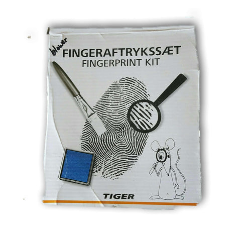 Finger Printing Kit (Blower Missing. Used Kit)