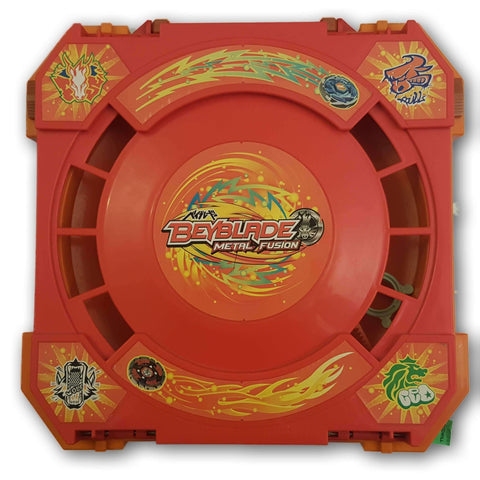 Beyblade Arena With 2 Beyblafes