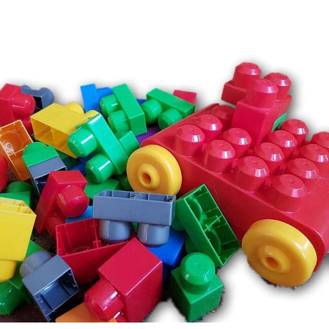 Megabloks 50 Pc Set With Vehicle Base