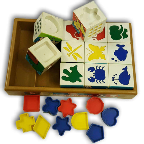 Tomy Box Of Blocks (3 Insets Less)