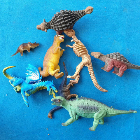 Dinosaur set - small