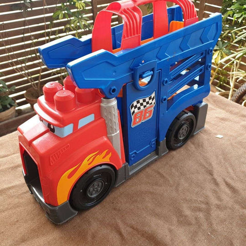 Megabloks vehicle with track