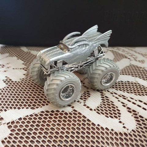 Monster Truck, silver with horns